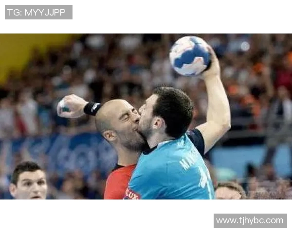 印尼足球明星搞笑瞬间大集合让你捧腹大笑的精彩视频