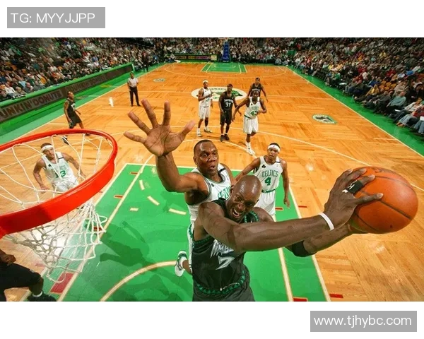 足球明星李富胜的传奇之路与背后的奋斗故事揭秘