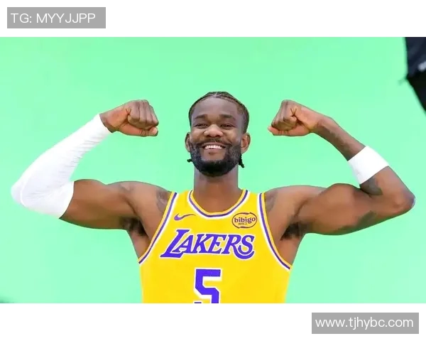 圣诞大战湖人勇士巅峰对决谁将赢得节日荣耀与球迷欢呼